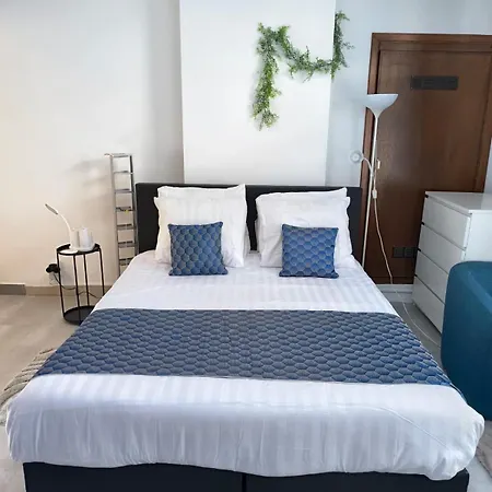 Cosy Engyh House 3 * Dour