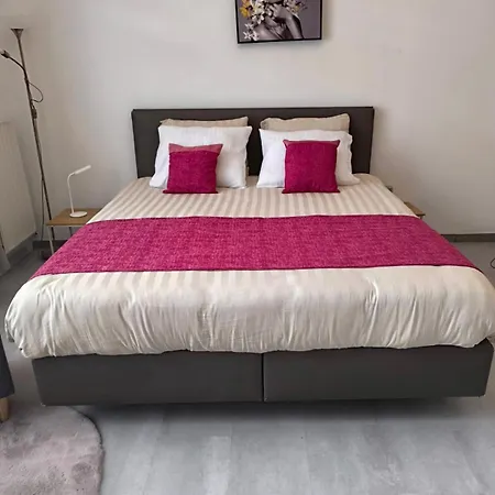 Cosy Engyh House 3